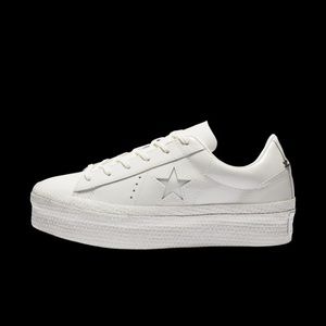 Converse Platform Patented Leather Low Top Shoe